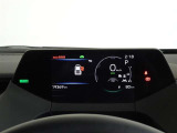 視点移動が少ないセンターメーター、ロングドライブも疲れません。