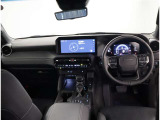 オシャレなインテリアで運転する気分も盛り上がりますよね^^