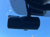 ドライブレコーダーは運転時はもちろんのこと、駐車場内でエンジンを切っている時でも当たった振動を元に電源が自動で入るので当て逃げ防止にもなります。