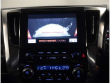 バックカメラで車庫入れも安心☆ 頼りすぎ注意です。
