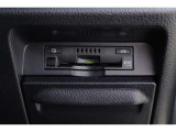 ETC車載器を装備していますので、高速道路の料金所をスムーズに通過。料金もお得になる場合があります。