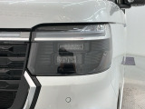 LEDヘッドライトは、点灯の瞬間から最大光量を発揮し、突然暗くなるトンネルなどでの安定感を高めます。