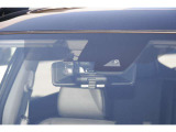 もしもの瞬間をしっかり記録するドライブレコーダー。ナビと連動し、信頼のある日産純正の高画質モデルです。