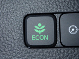 エンジン、エアコンなどを制御し低燃費な『ECONモード』に、また走りを楽しみたいとき、空調など快適性を重視したいときにはスイッチOFFで通常モードに切り替えができます!