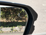 ブラインドスポットインフォメーション採用で、車線変更時の車両接近をお知らせしてくれます。安心ですね♪