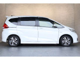 このお車はホンダ純正光脱臭・抗菌加工を納車前に致します。光触媒消臭は光触媒と銀イオンにより消臭とウイルス除菌や抗菌効果のダブル効果で車内を快適に保ちます。