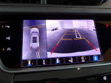 オートマチックパーキングアシスト 検知した駐車スペースへ、XT5をスムーズに誘導します。Apple CarPlayと Android Autoにワイヤレスで対応し、スマートフォンとのシームレスな連携が可能です。