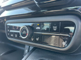 冷えが気になる方にもうれしい、運転席&助手席シートヒーター。