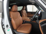 長時間の運転でも疲れにくいシートです。