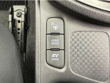 EVモードスイッチが付いているので、早朝・深夜の住宅街や屋内駐車場などで、騒音や排気ガスを気にすることなく走行出来ます。