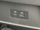 [USBソケット]今や必需品のUSB!!お出かけの際には大活躍間違いなし!!!