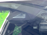 【トヨタセーフティセンス】走行中に前方の車両等を認識し、衝突しそうな時は警報とブレーキで衝突回避と被害軽減をアシスト。より安全にドライブをお楽しみいただけます。