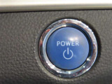 スマートキー装備車なので、キーを取り出さなくてもエンジン始動が可能です。