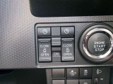 両側電動スライドドアを装備しています。狭い駐車場でも安全に開閉でき、さらに間口が広く乗り降りもし易いですよ。