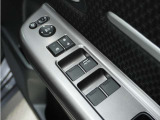 ◆パワーウィンドウスイッチ◆運転席から全席の窓の開閉操作を行うことが出来いつでも換気ができます!