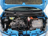 【エンジンルーム】エンジンルームもキレイに洗浄されています。ご納車前にしっかり整備させて頂きますので、ご安心ください。