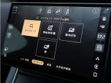 路面状況に合わせて走行モードを切り替えられる「TRモード」を搭載。オンロードだけでなく、路面に応じた車両制御を選択でき、さまざまなシーンでヴェラールの走りを楽しめます。