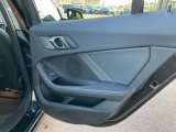 お車は一度拝見頂く事をおすすめしておりますが、遠方の場合ですと難しい為追加写真などを送付することもできますので何なりと相談承ります♪