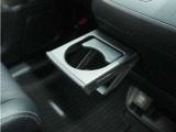 ◆ドリンクホルダー◆手の届きやすい場所にドリンクホルダーがあり、とても便利です。