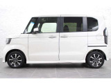 このお車はホンダ純正光脱臭・抗菌加工を納車前に致します。光触媒消臭は光触媒と銀イオンにより消臭とウイルス除菌や抗菌効果のダブル効果で車内を快適に保ちます。