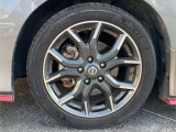 ◆◆◆nismo専用アルミホイールです。スチールホイールと違って軽いので燃費にも貢献してきます。あと足元が格好良くなりますよね。