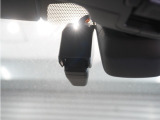 ◆ドライブレコーダー◆映像・音声などを記録する自動車用の装置です。 もしもの事故の際の記録はもちろん、旅行の際の思い出としてドライブの映像を楽しむことができます。
