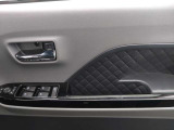 【運転席ドア内側】