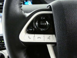 Bluetooth接続でハンドルを握ったままステアリングスイッチで電話のワイヤレス通信が可能です。