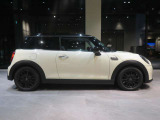 気になる車両へのご質問も大歓迎です。お気軽にMINI 一宮 0078-6002-369993 (無料)までご連絡ください!