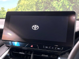 【12.3インチワイドナビ】高級感とインパクトのある大型ワイドナビを装備。各種オーディオ操作はもちろん、横長ワイド画面でのマップ2分割表示など、利便性も高いナビです♪