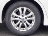 16インチアルミホイール!!格好良くてホイールがあなたの愛車をいっそう輝かせます☆