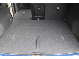 60:40の可倒式シートバックを採用しています。長さのあるお荷物を積まれても後席にゆったりご乗車いただけます。