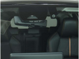 ドライブレコーダー装備:車の走行中の主に外観を中心に記録する撮影機材です!交通事故発生時の責任の所在を明確にしたり、観光等を記録するのにも役立ちます!