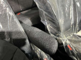 運転席ひじ掛け