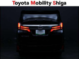 リヤのコンビネーションランプは後続車からも確認しやすいデザインです。