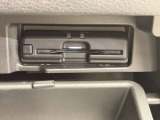 今では必需品のETCもパネルデザインにフィットするビルトインタイプなので、見た目もスッキリとしています