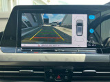 App-Connect:お使いの対応スマートフォンを繋げて使い慣れたアプリを車載画面でご利用可能。モバイルサービスWe Connectでは、スマートフォンと車両を連携し様々な情報取得