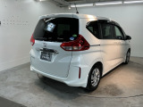 スライドドアなら狭い駐車場でもドアをぶつける心配がありません。ステップが低く乗り降りもしやすいです。