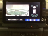 バックでの車庫入れも安心です!リアカメラが付いているバックモニター付のナビを装備しております。バンパーについているソナーや、操作線もついており距離感も画面から確認できます。