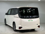 当店ではauも取り扱っております。お車と一緒にau携帯の機種変更も可能です♪また、自動車保険も取り扱っております。車の支払いと自動車保険の支払いをまとめてお支払い可能なプランもあります♪