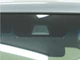 ◆Honda SENSING◆ カメラ等装置で精度の高い検知能力を発揮、安全運転を支援します。ステアリング上のコントローラーに注目!