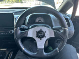 モモステアリング装着車です
