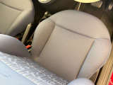 八光AUTO MOTIVEの強みはサポート力です。これまで培ってきた経験と技術力、スピードを生かして、お客様ひとりひとりを八光AUTO MOTIVE全店でサポートさせて頂きます。
