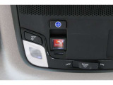 緊急通報ボタンが装備されています。ホンダコネクト対応。ご利用には、Honda Total Care プレミアムのご加入が必要です。