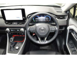 当店は全車『ロングラン保証』付!(1年間、距離無制限 HV車はHV保証付) 別途延長保証もご用意しております♪ ぜひ現車を確認にご来店ください