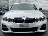 【キドニーグリル】BMWの代名詞。一目見ただけでBMWであると認識できる確固たるアイコンとして存在感を放ちます