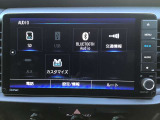 屋上展示場に常に50台以上の車両をご用意!お気に入りの1台が見つかるかも!?
