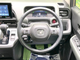 【純正革巻きステアリング】上質な革を使用することで、手にしっかり馴染みとても運転しやすいハンドルです♪