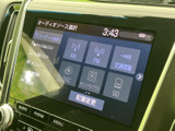 オーディオソースを画面上で一覧でき、AM・FMやディスクなど、使いたい項目を選びやすい構成です。表示が整理されており、気分や状況に合わせて音源を切り替えられます。