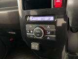 オートエアコンは温度を設定するだけで、自動で風量などを設定してくれます。運転しながら操作も必要ないので、安全性も向上します。